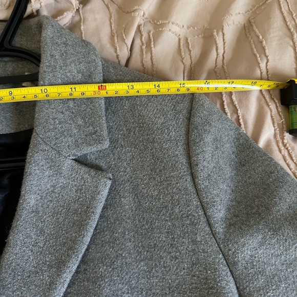 Size Large (L) Grey Zara Pea Coat - Picture 3 of 9
